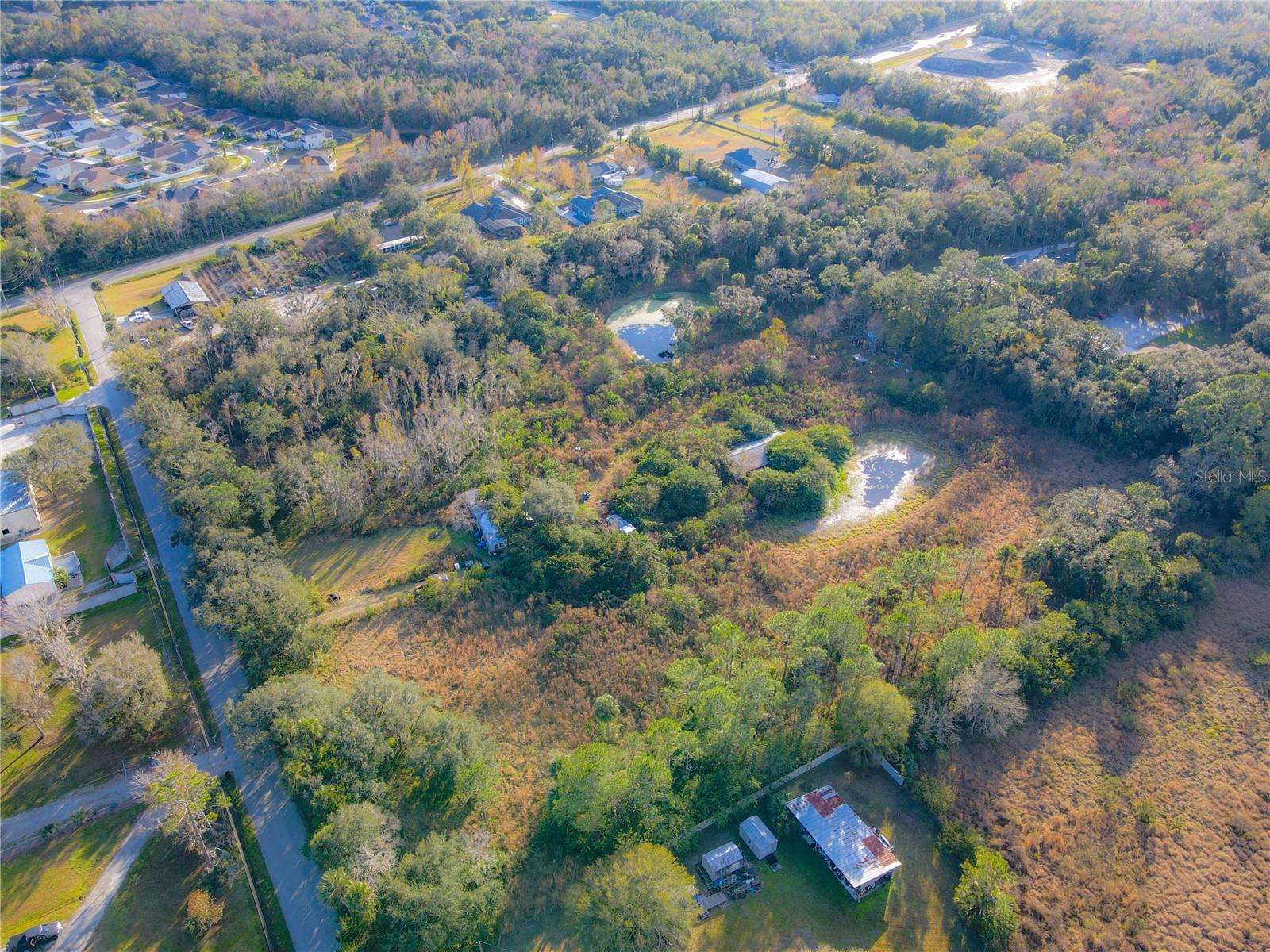 Listing photo id 1 for 1050 Van Arsdale Street