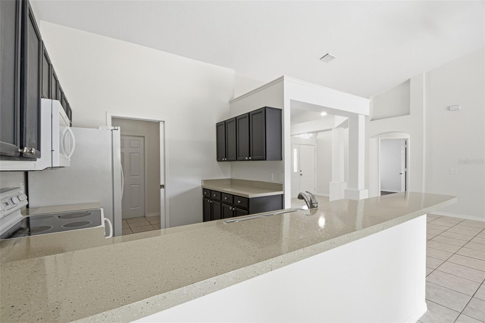 Listing photo id 19 for 11906 Timberhill Drive