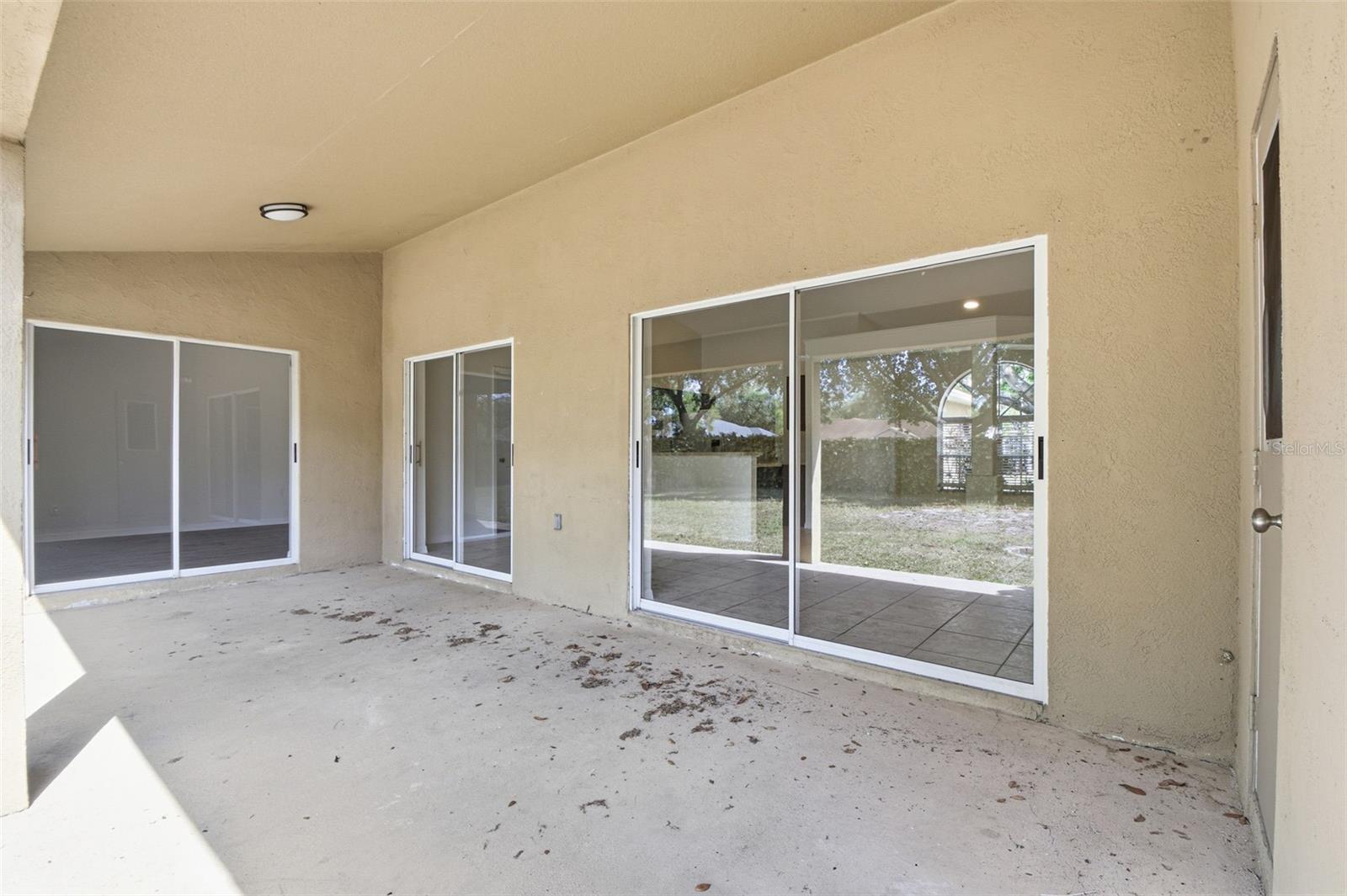 Listing photo id 46 for 11906 Timberhill Drive