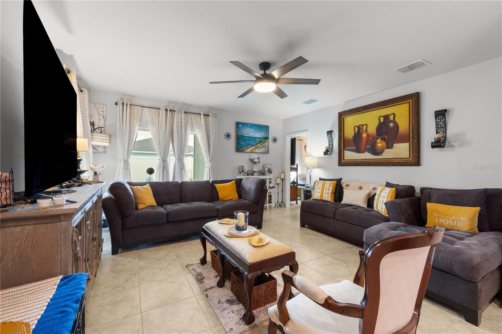 Image 34 of 58 For 1609 Finnigan Circle