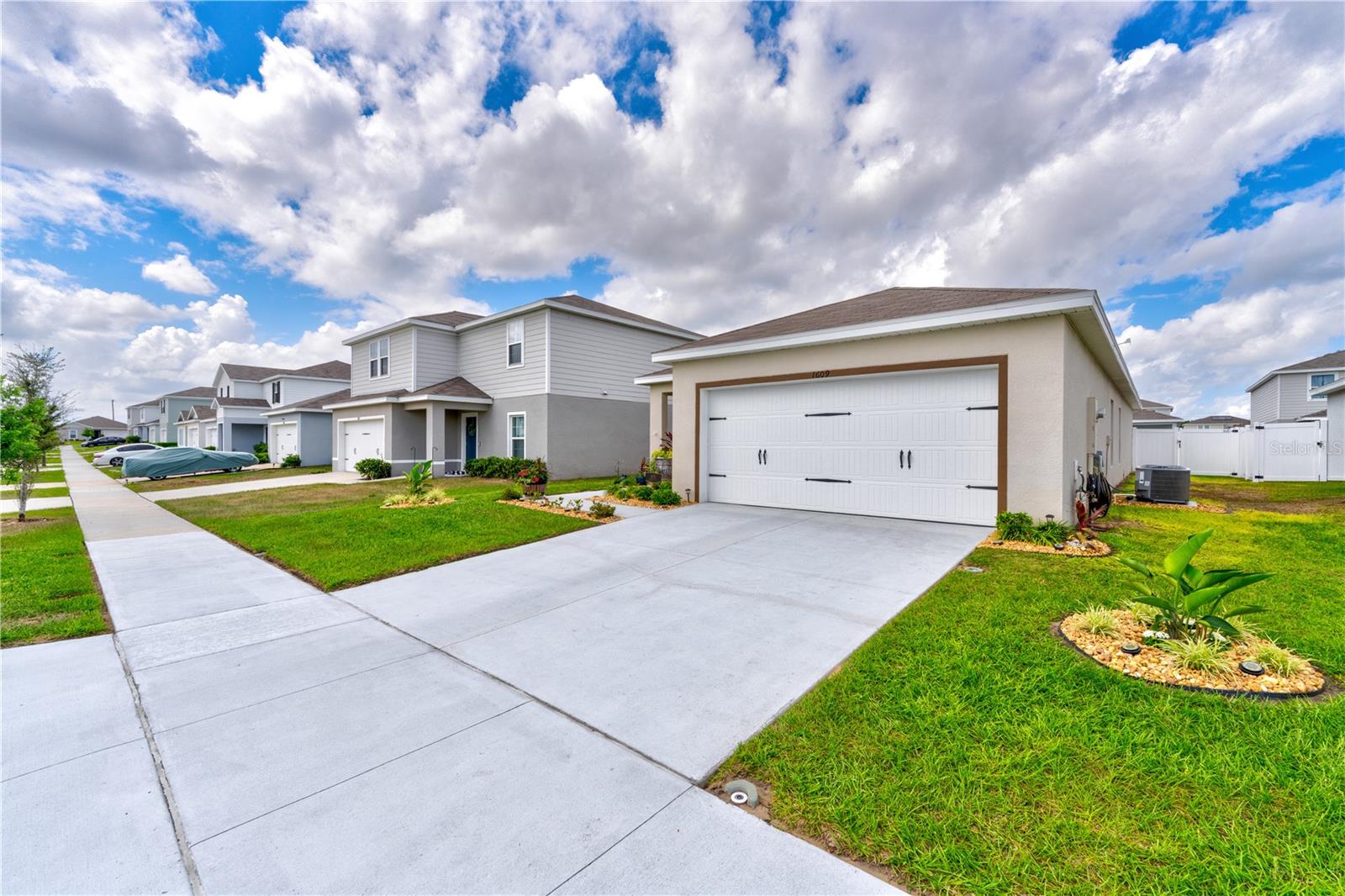 Image 50 of 58 For 1609 Finnigan Circle