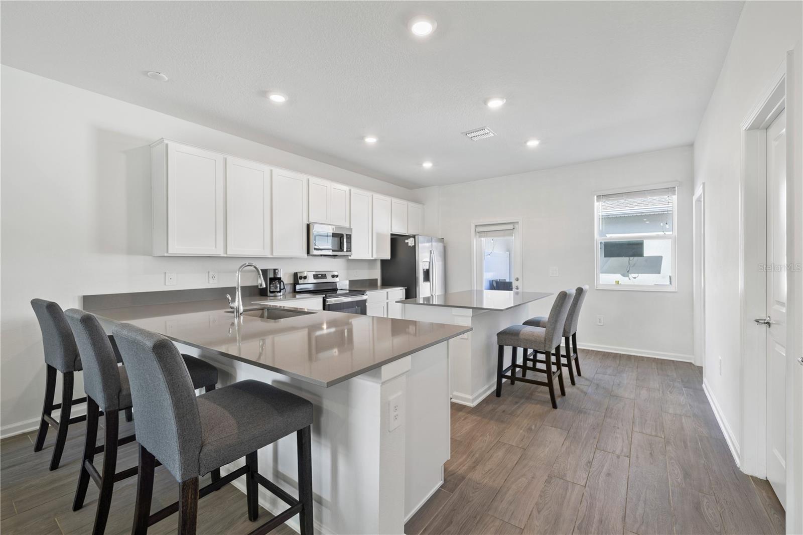 Image 13 of 48 For 10768 Rhett Butler Alley