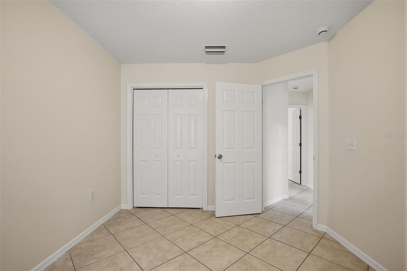 Image 27 of 41 For 3704 Lockridge Drive