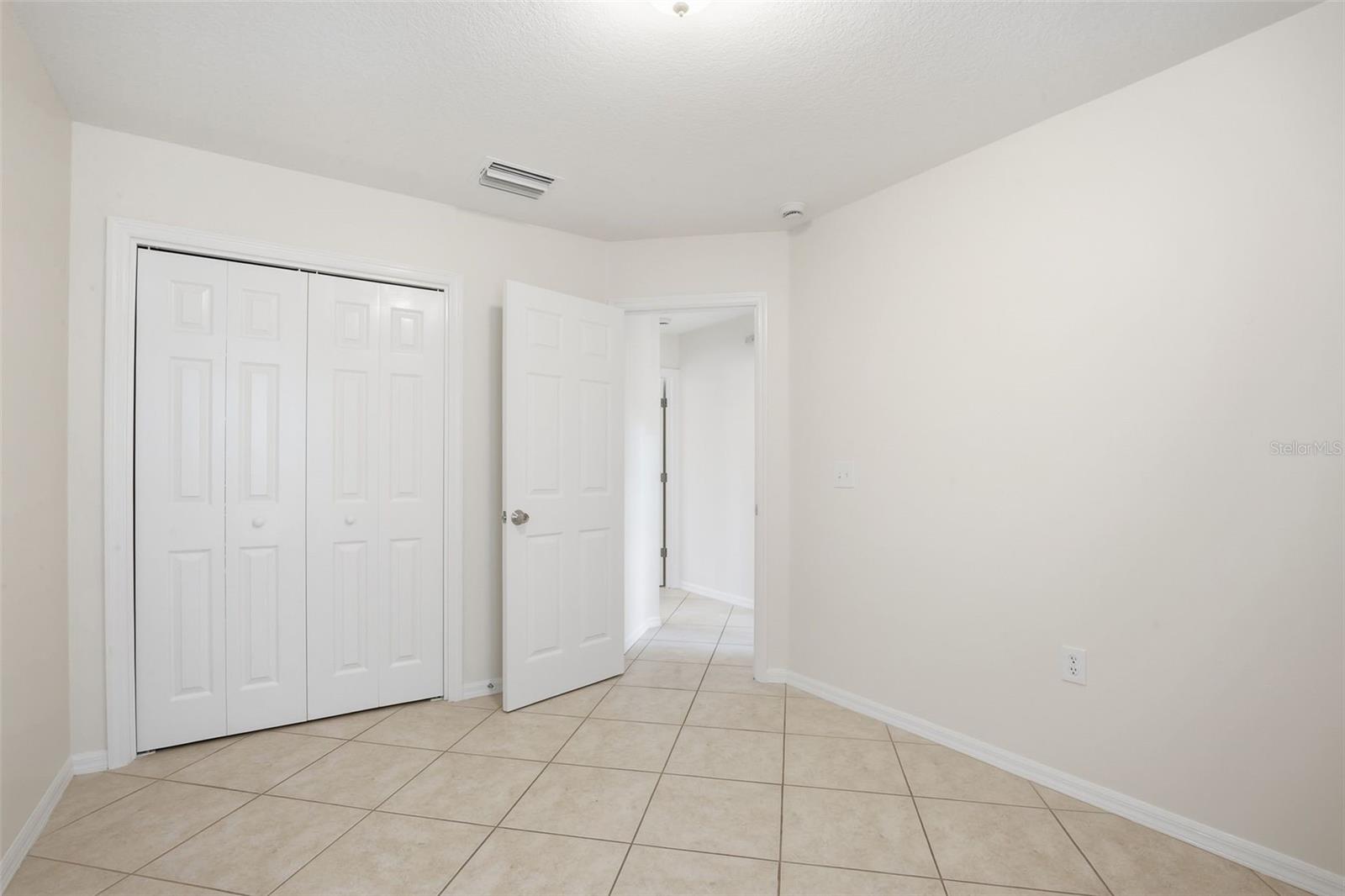 Image 28 of 41 For 3704 Lockridge Drive