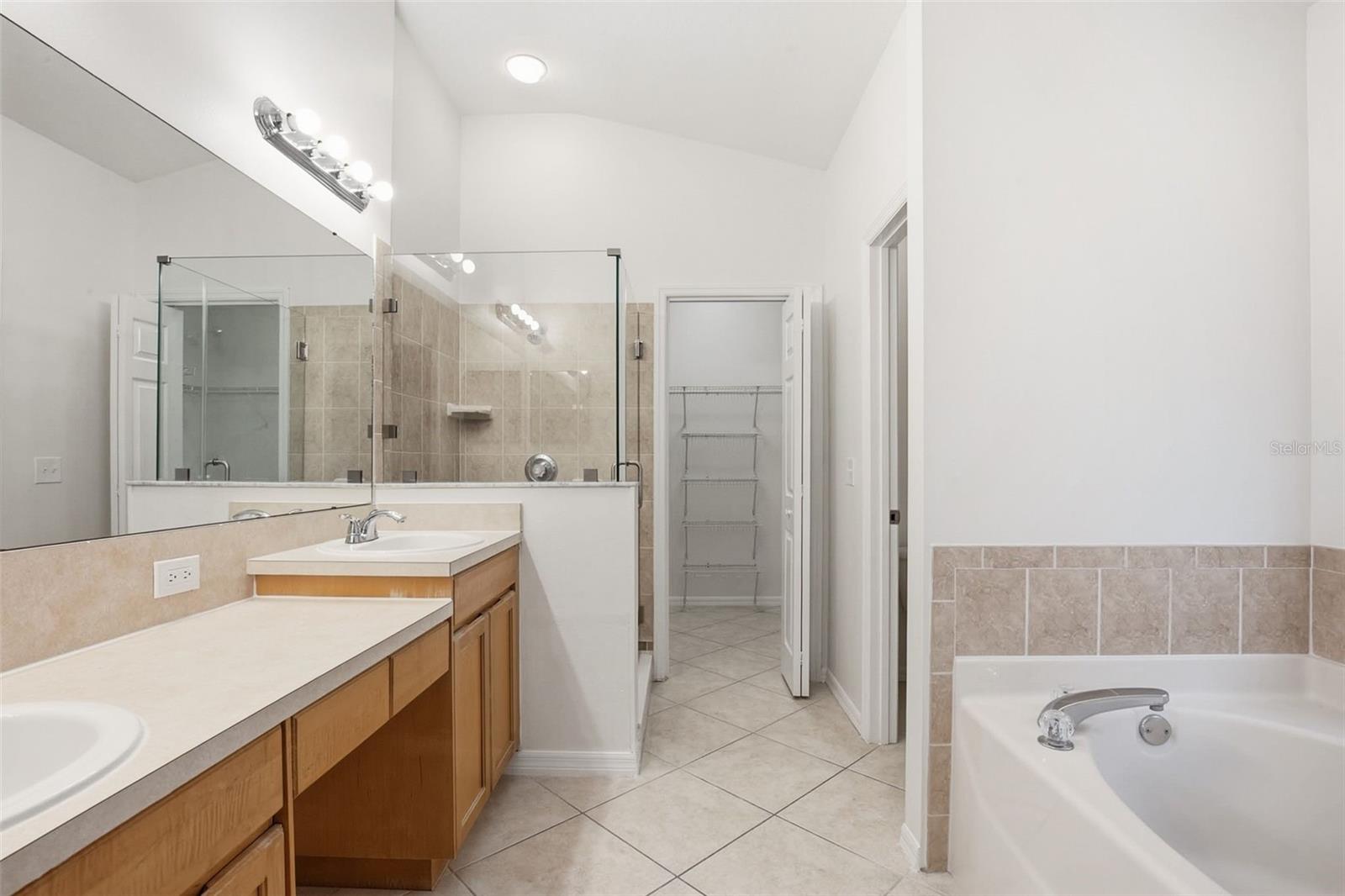 Image 35 of 41 For 3704 Lockridge Drive