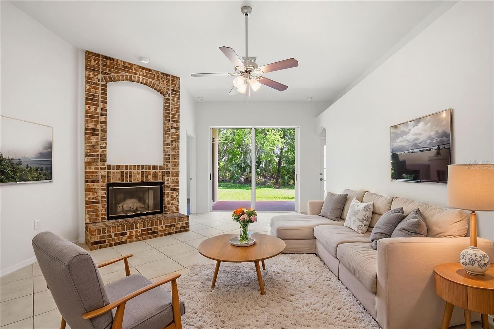 Image 4 of 41 For 3704 Lockridge Drive