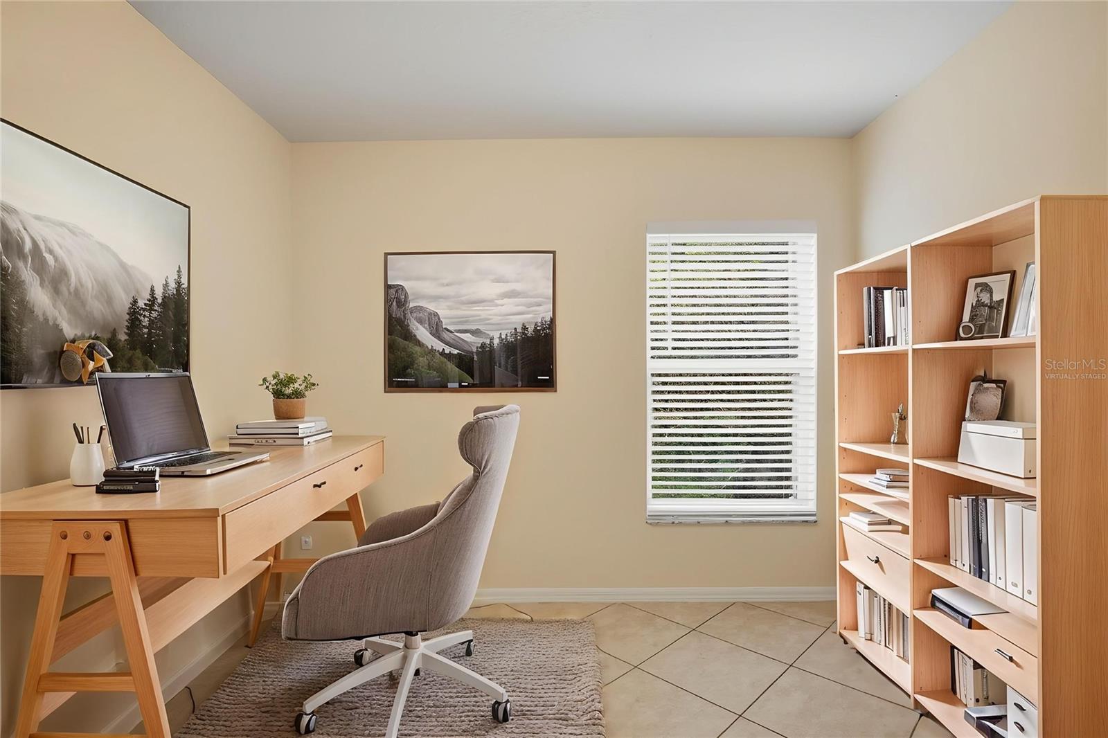 Image 5 of 41 For 3704 Lockridge Drive