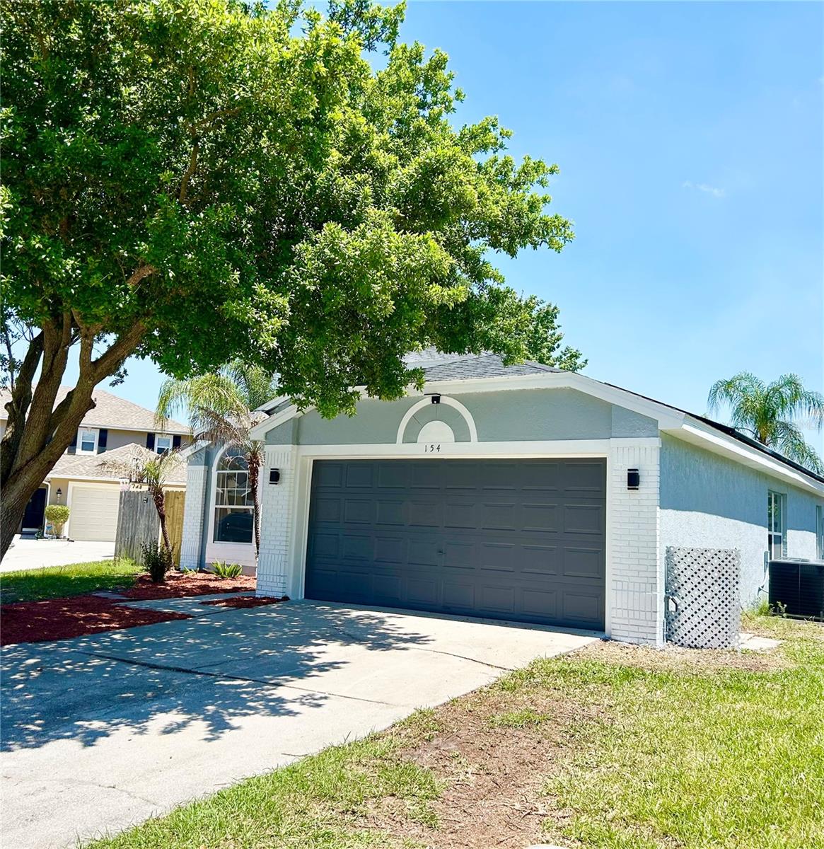 Image 3 of 32 For 154 Woodbury Pines Circle