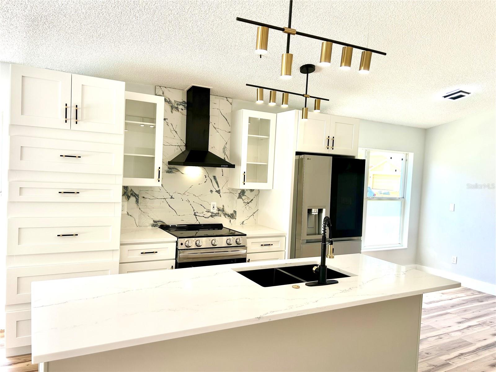 Image 8 of 32 For 154 Woodbury Pines Circle