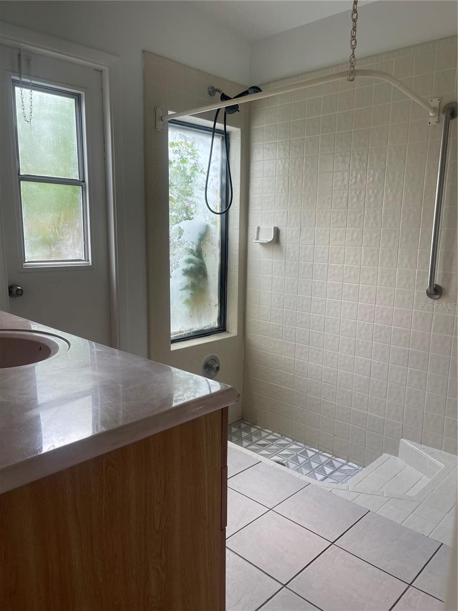 Image 10 of 14 For 1618 Bobolink Lane