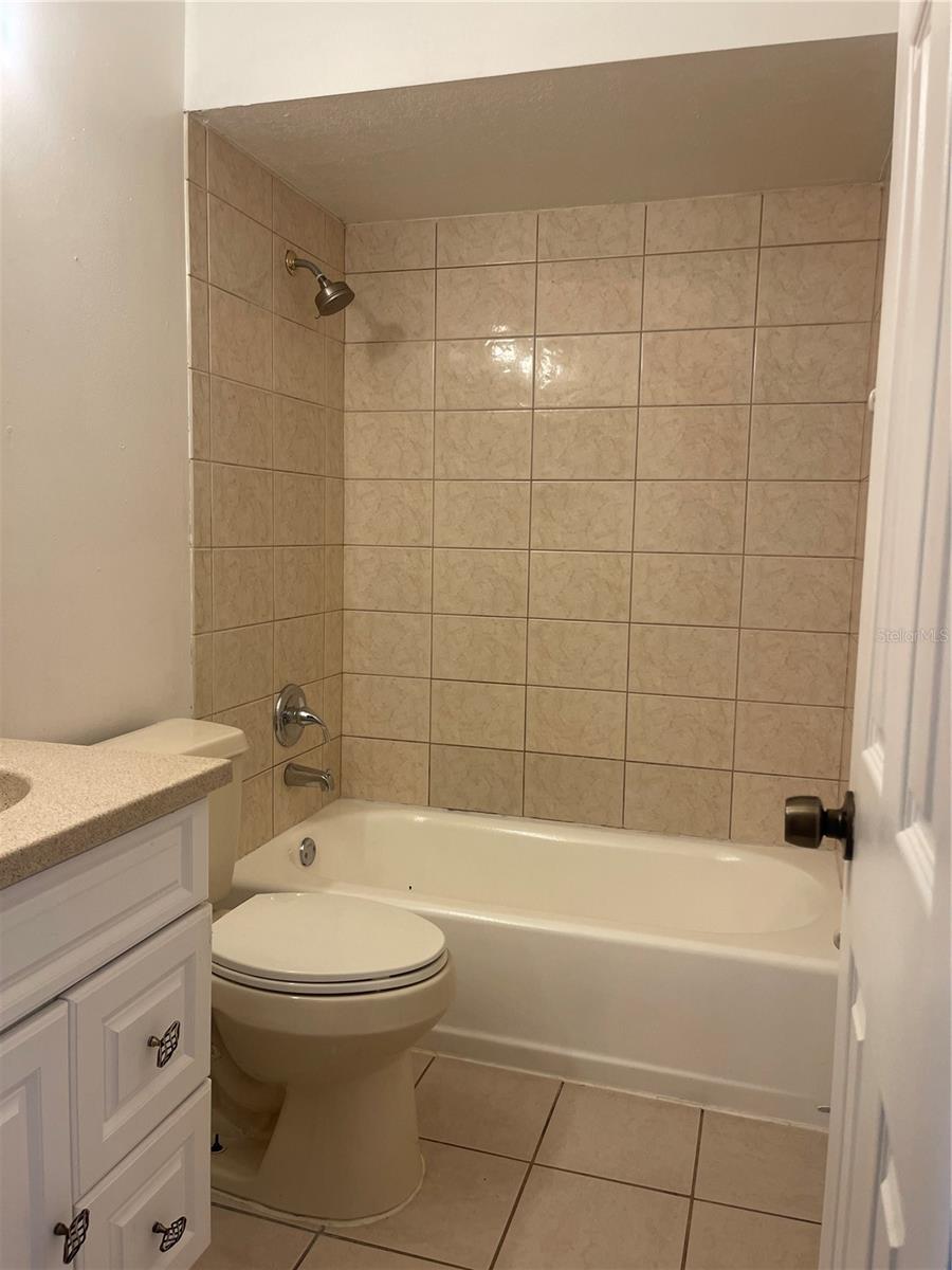 Image 13 of 14 For 1618 Bobolink Lane