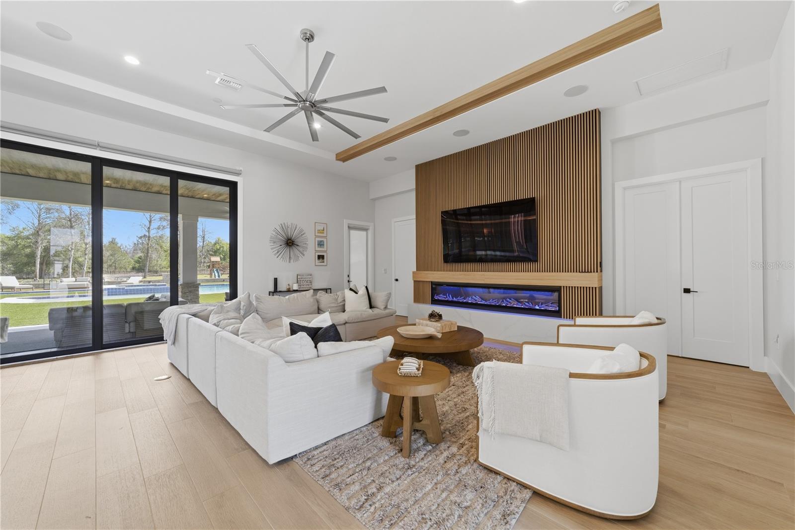 Image 13 of 57 For 16804 Vinci Way