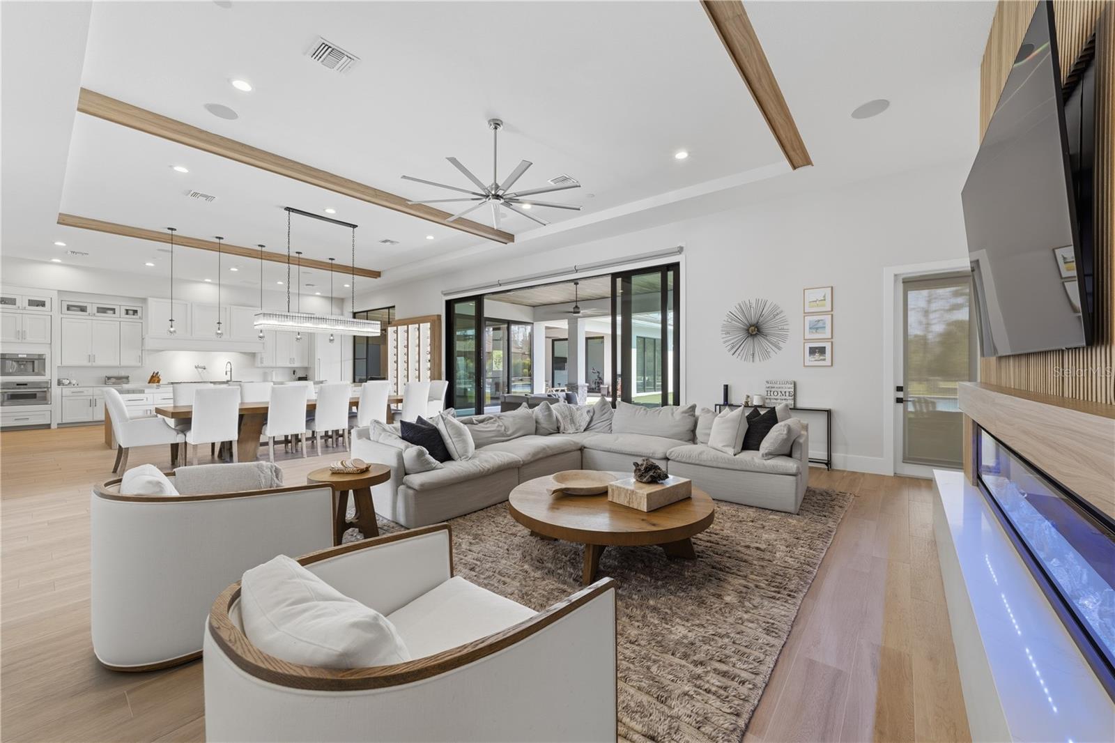 Image 14 of 57 For 16804 Vinci Way