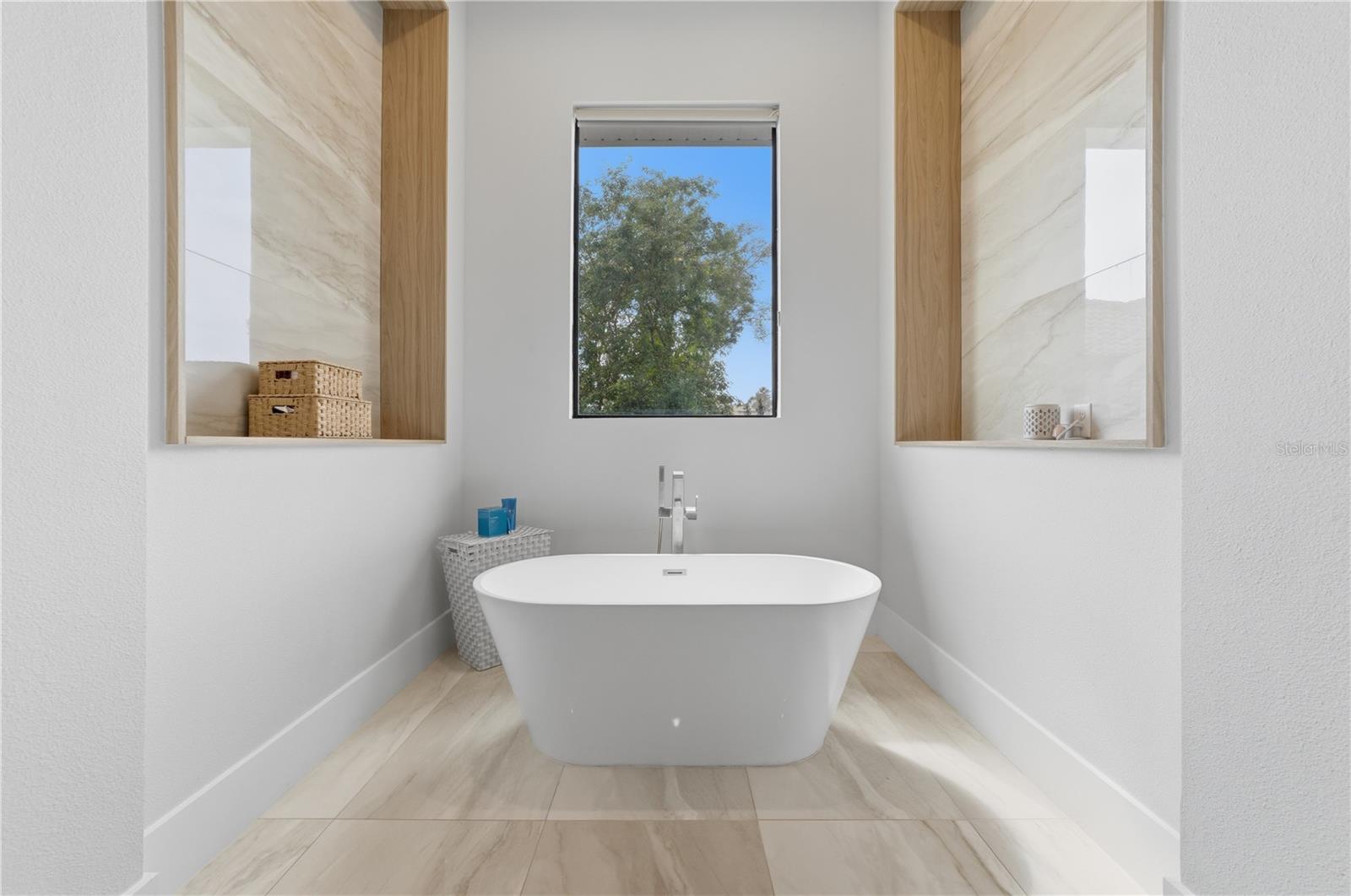 Image 20 of 57 For 16804 Vinci Way