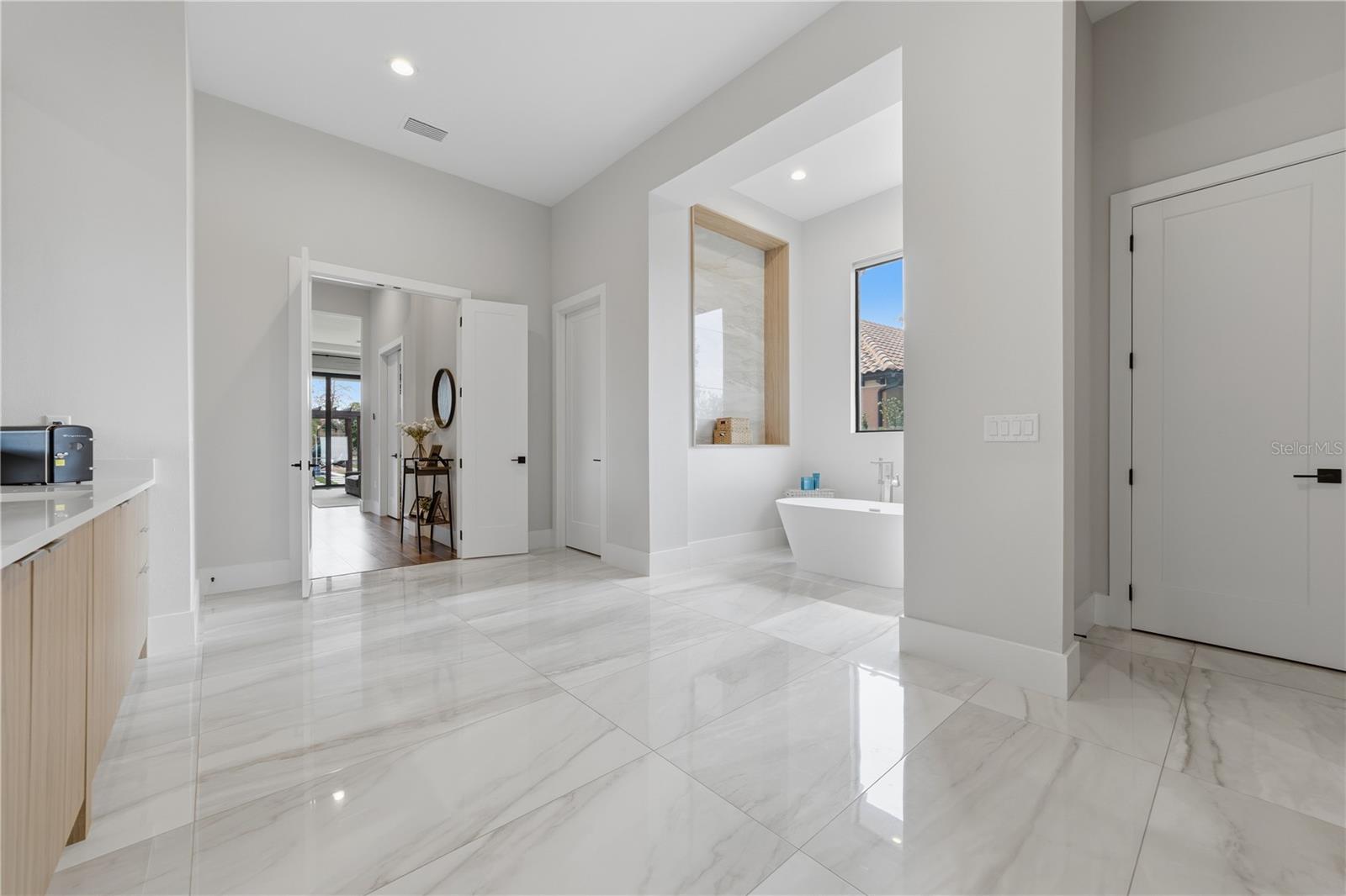 Image 21 of 57 For 16804 Vinci Way