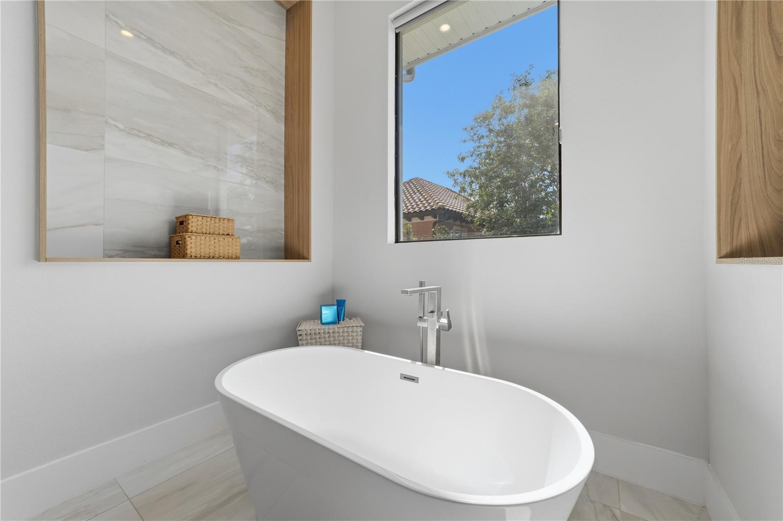 Image 23 of 57 For 16804 Vinci Way