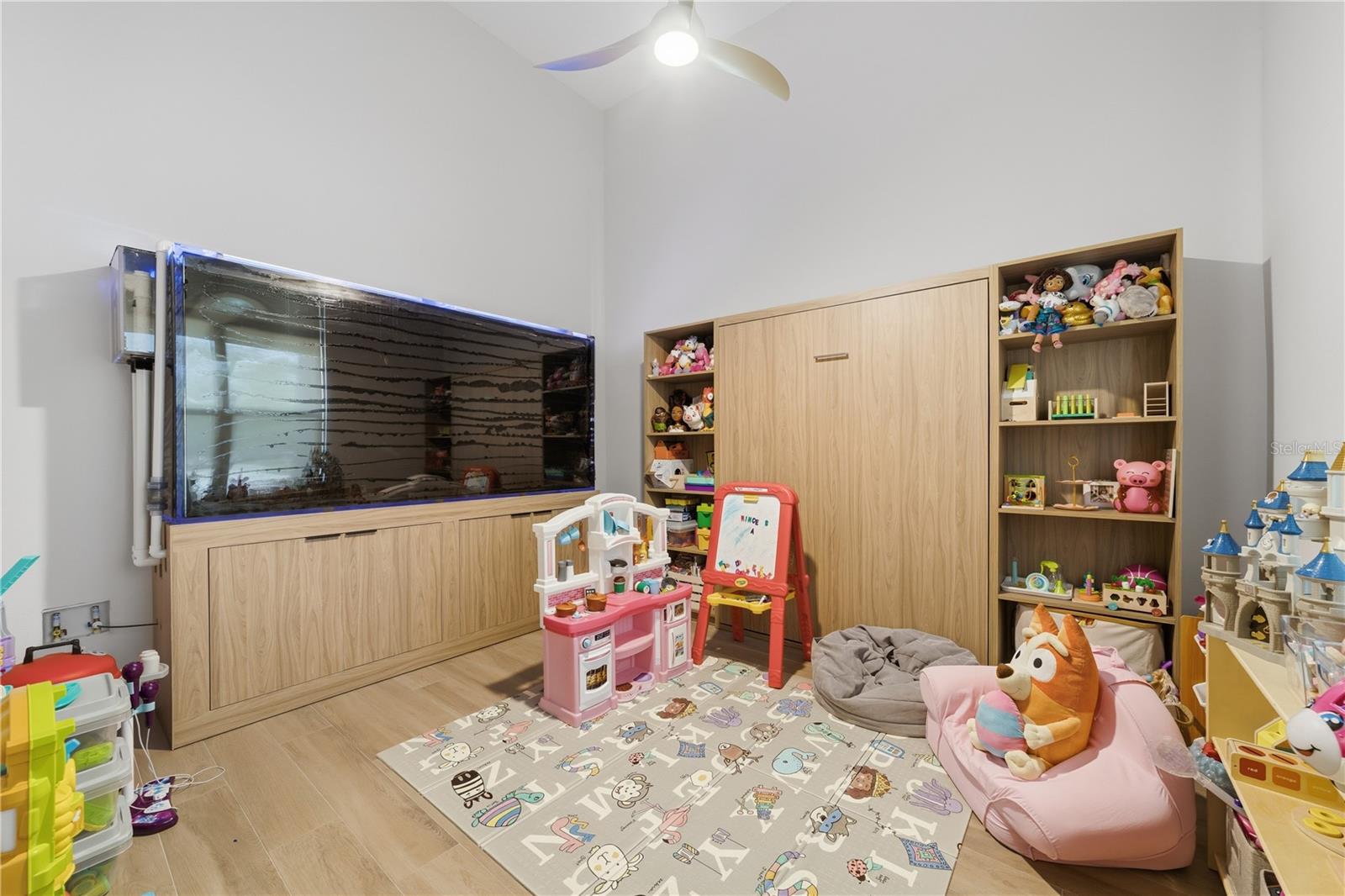 Image 31 of 57 For 16804 Vinci Way