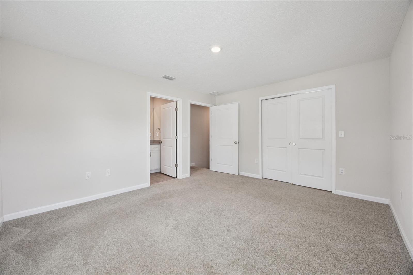 Image 13 of 33 For 2960 Oak Park Way 41