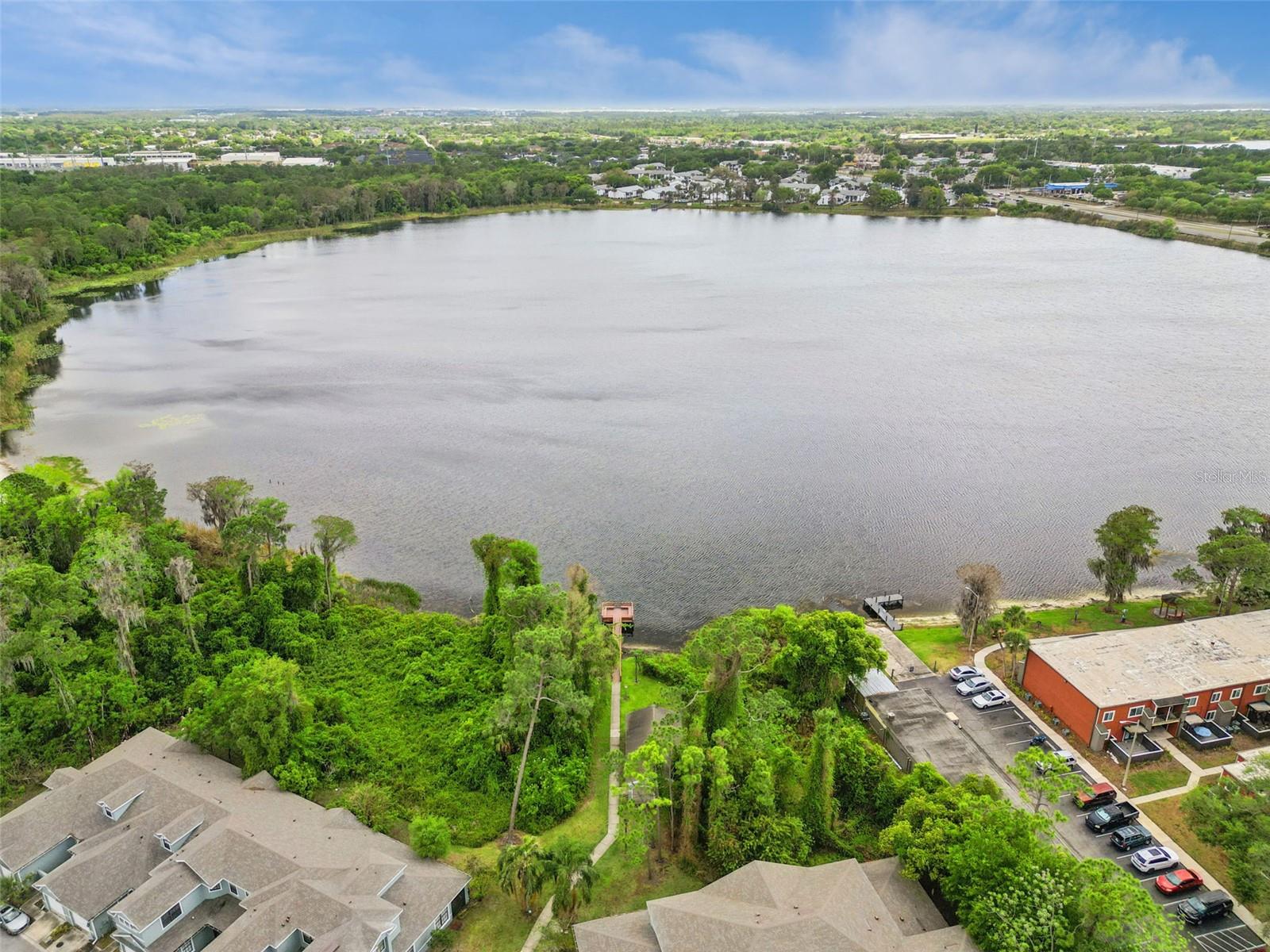 Image 26 of 33 For 2960 Oak Park Way 41