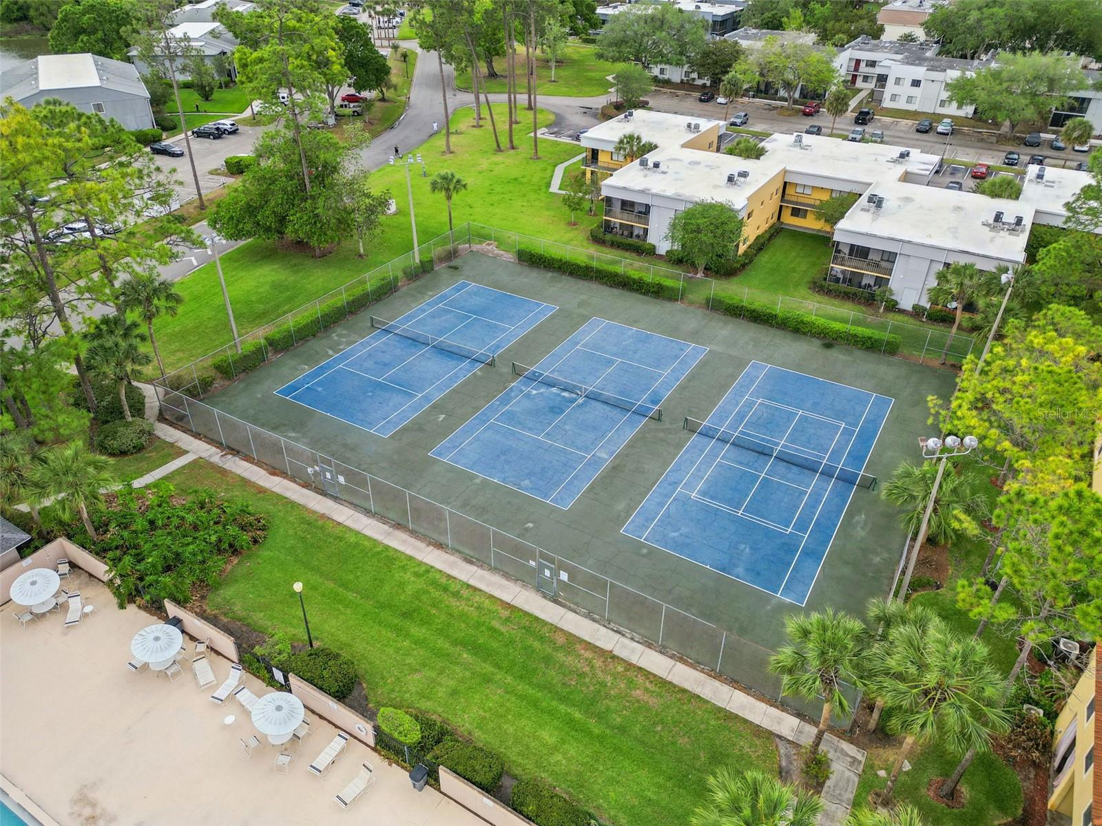 Image 29 of 33 For 2960 Oak Park Way 41