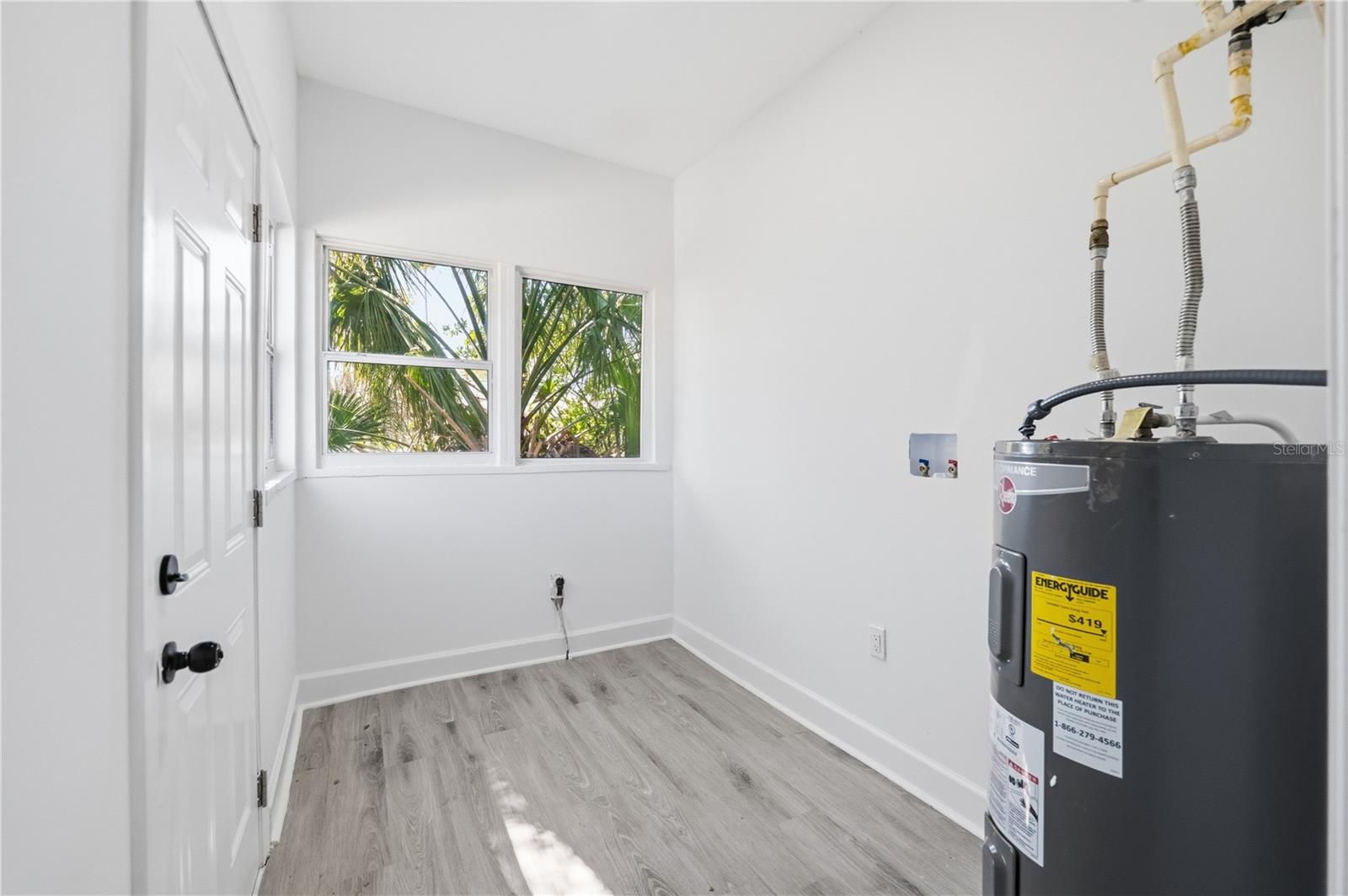 Image 20 of 32 For 1826 19th Street S