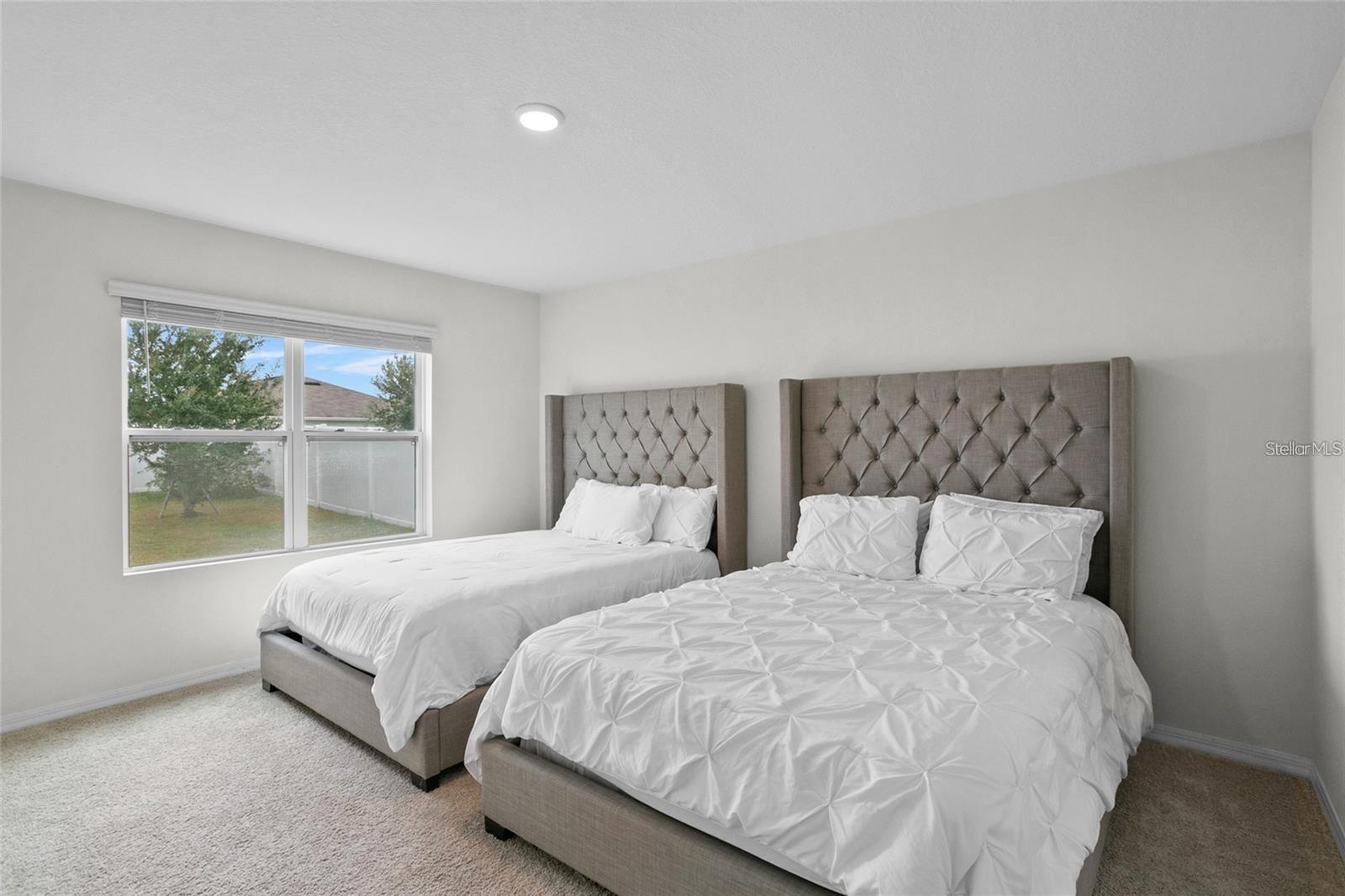 Image 24 of 31 For 1872 Rustic Falls Drive