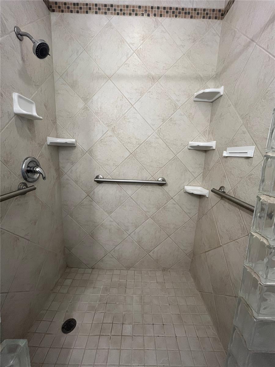 Image 17 of 29 For 3222 Hammersmith Road