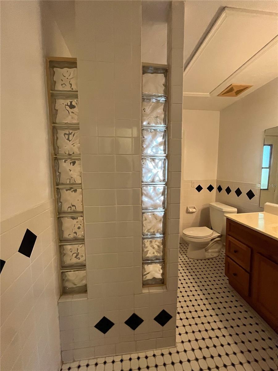 Image 25 of 29 For 3222 Hammersmith Road