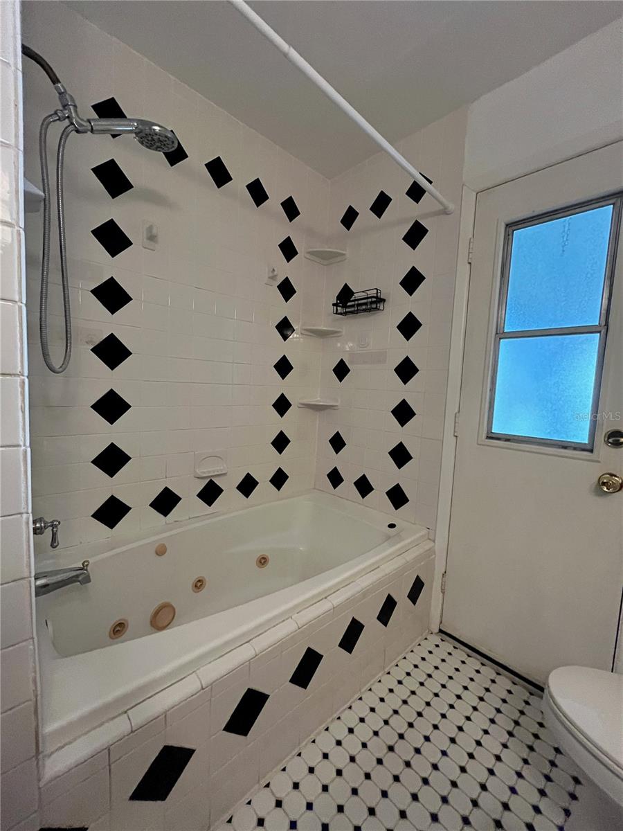 Image 27 of 29 For 3222 Hammersmith Road