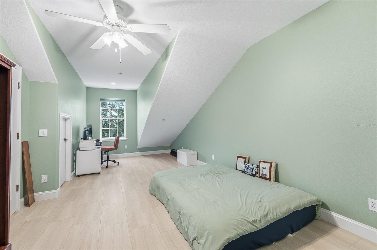 Image 24 of 32 For 292 Nautica Mile Drive