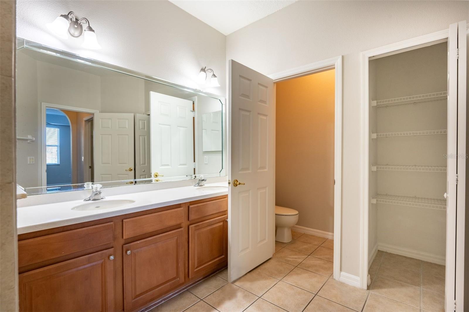 Image 16 of 21 For 9435 Myrtle Creek Lane 311