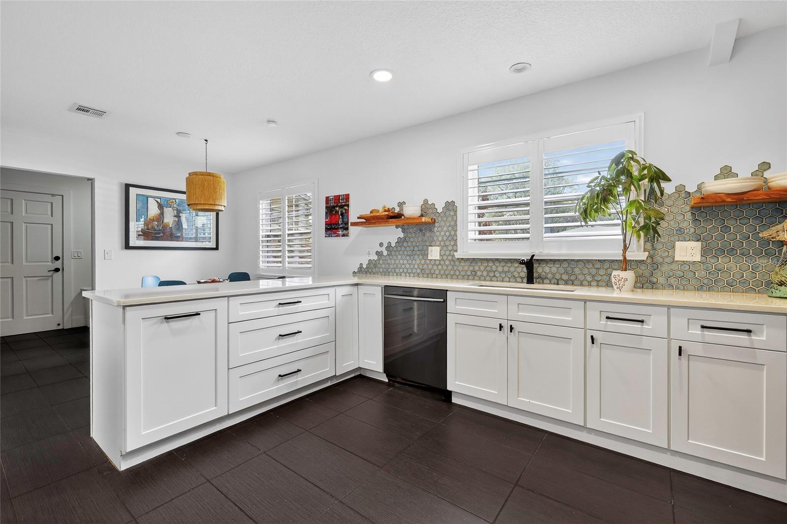 Image 10 of 61 For 116 Windmill Way