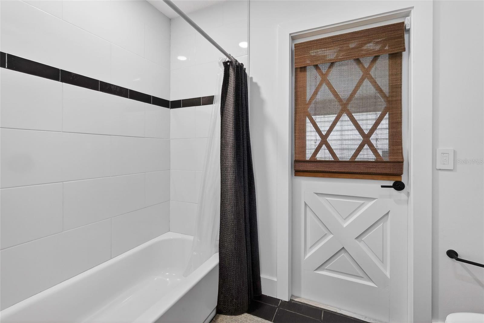 Image 42 of 61 For 116 Windmill Way