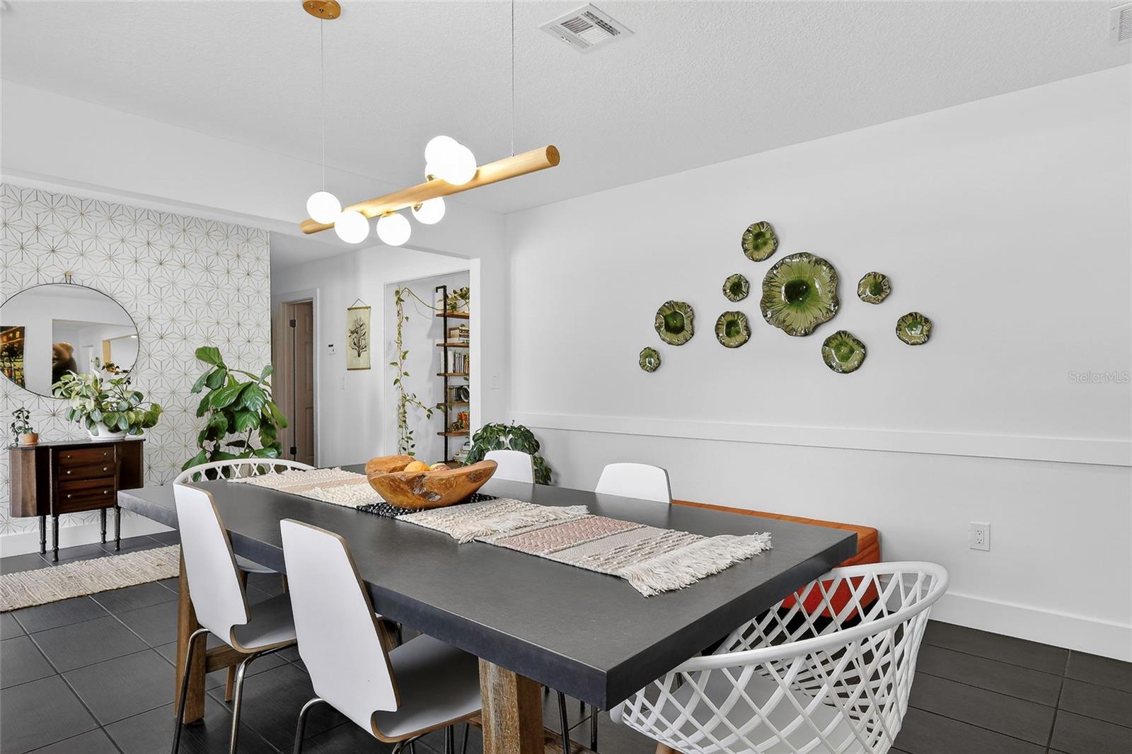 Image 9 of 61 For 116 Windmill Way