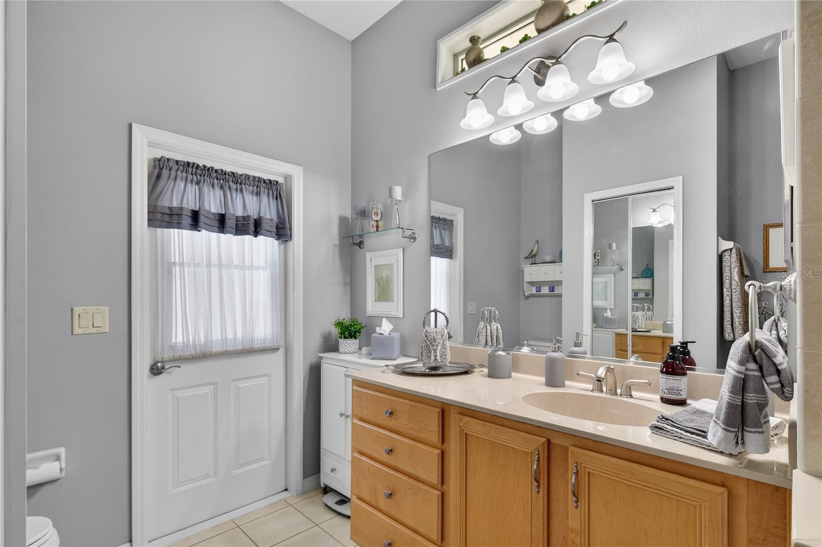 Image 31 of 62 For 5225 Chanticleer Drive