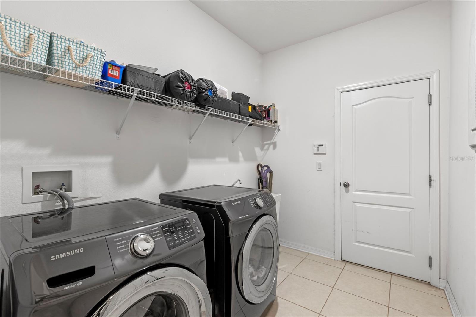 Image 15 of 32 For 985 Fallcreek Point