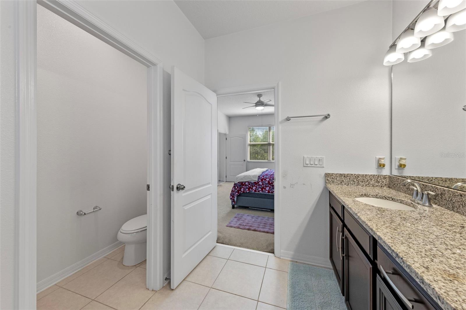 Image 25 of 32 For 985 Fallcreek Point