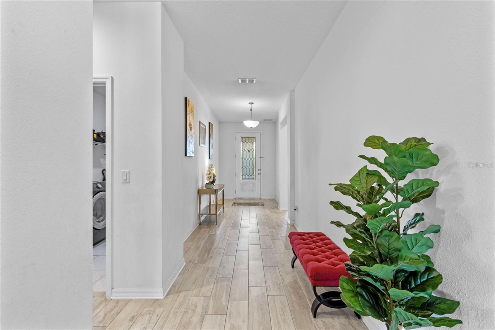 Image 4 of 32 For 985 Fallcreek Point