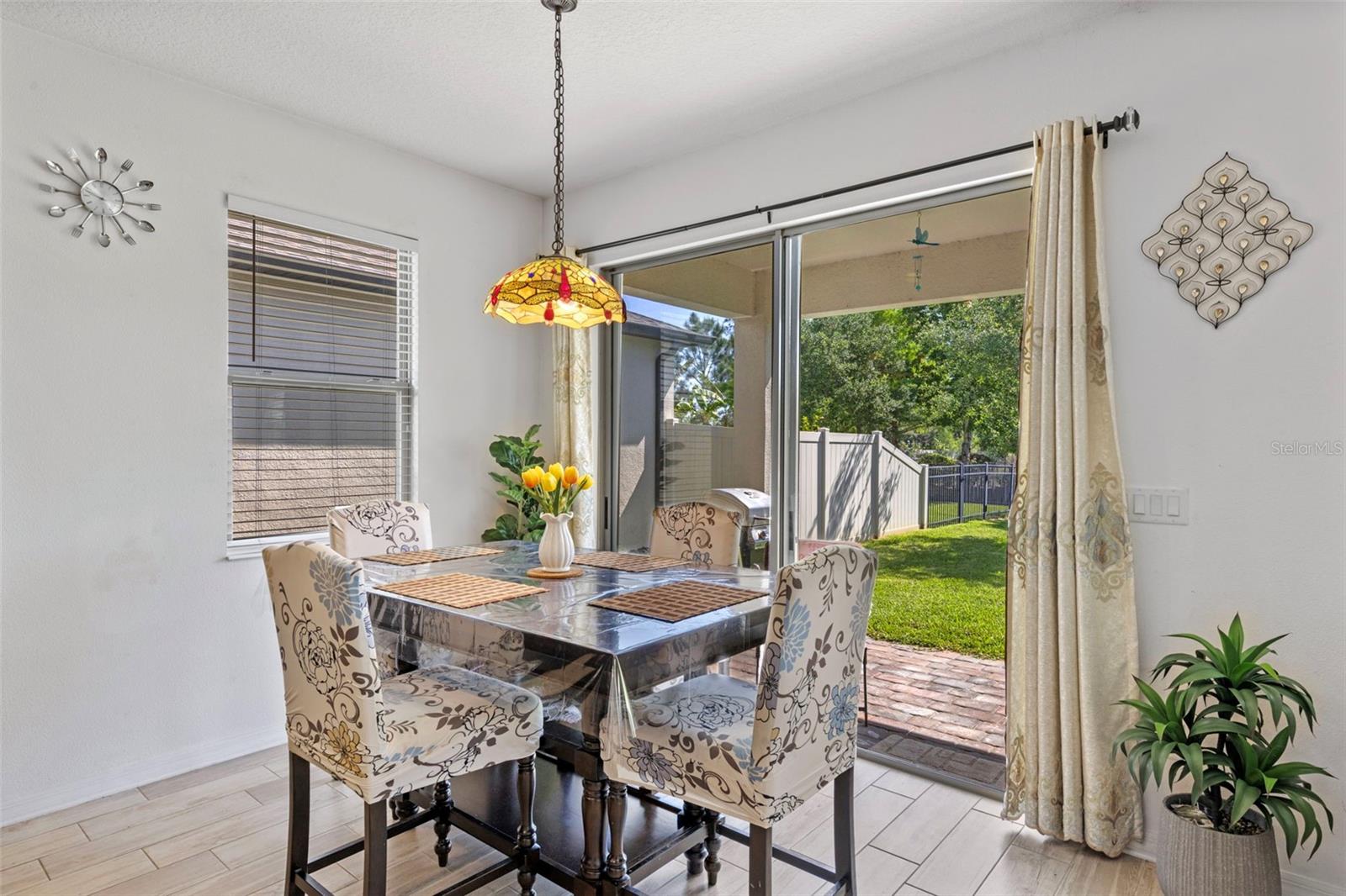 Image 9 of 32 For 985 Fallcreek Point