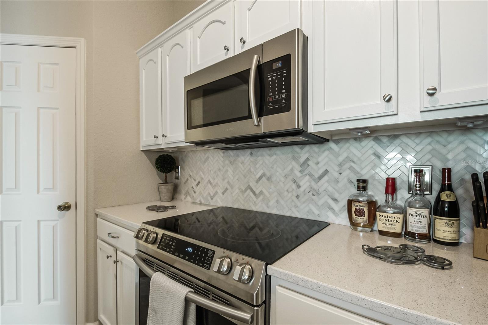 Image 12 of 43 For 2817 Almaton Loop 301