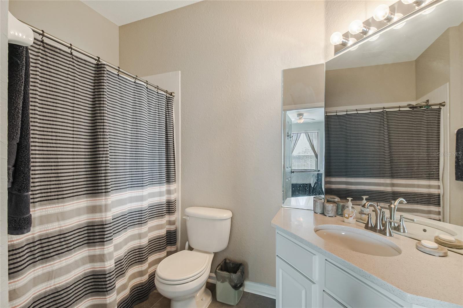 Image 20 of 43 For 2817 Almaton Loop 301