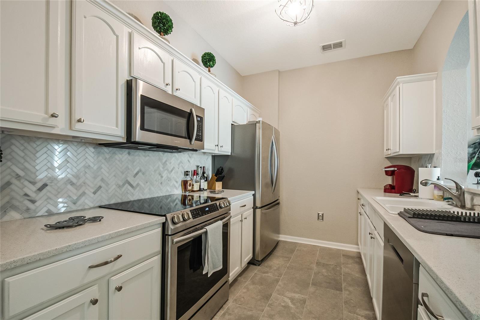 Image 9 of 43 For 2817 Almaton Loop 301