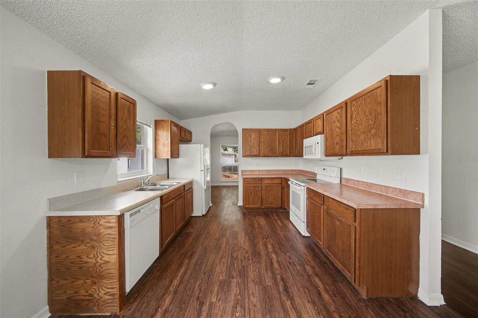 Image 7 of 15 For 1462 Whooping Drive