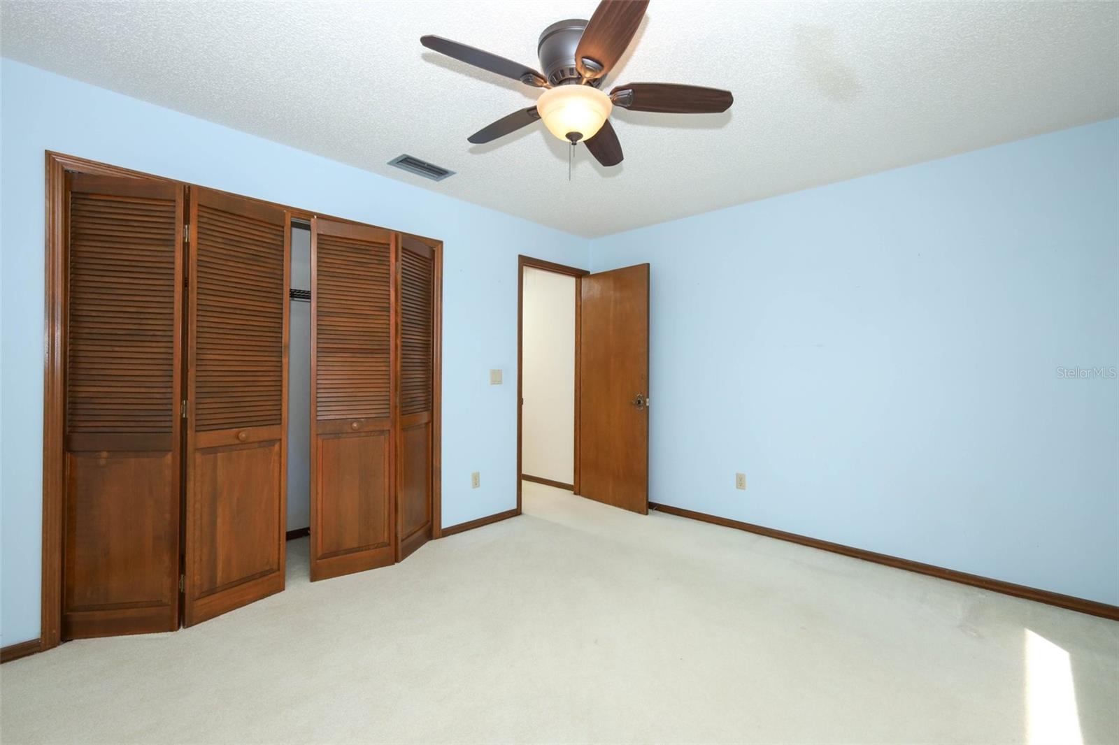 Image 14 of 27 For 4057 Winderlakes Drive