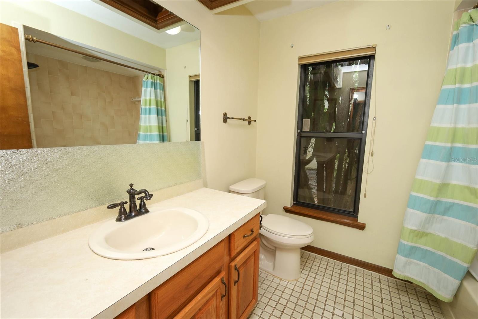 Image 16 of 27 For 4057 Winderlakes Drive