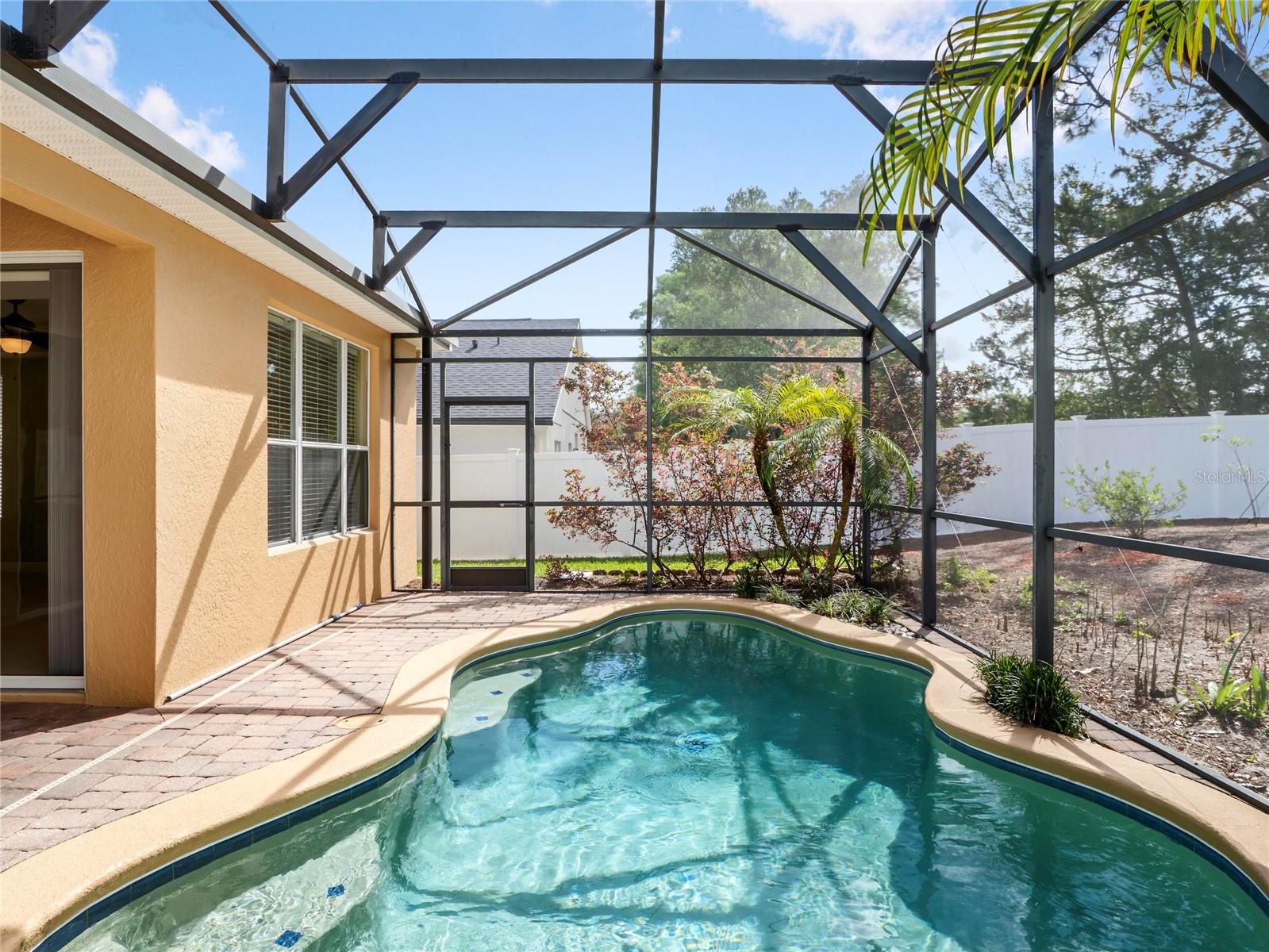 Image 29 of 35 For 375 Brentwood Club Cove