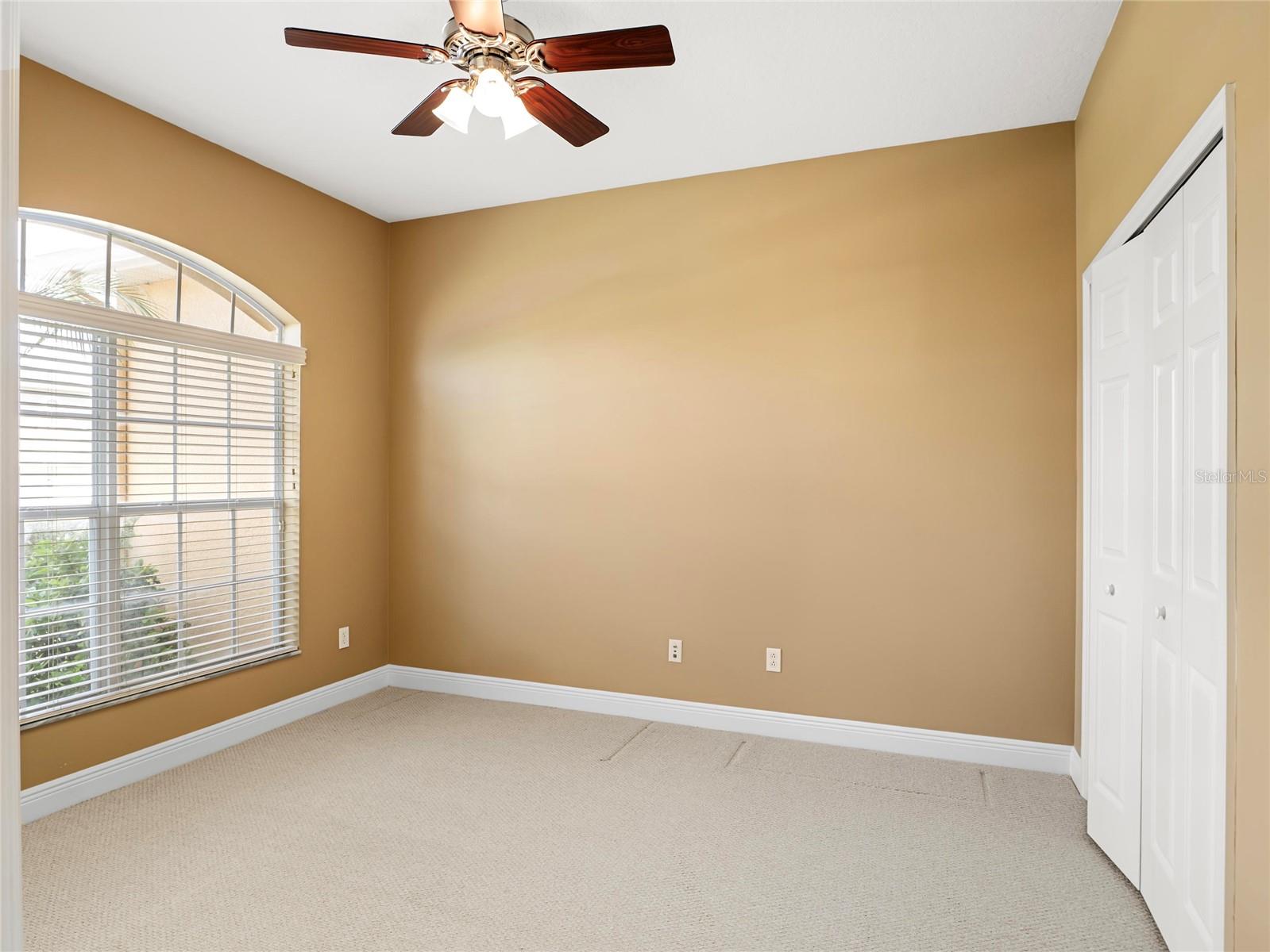 Image 4 of 35 For 375 Brentwood Club Cove