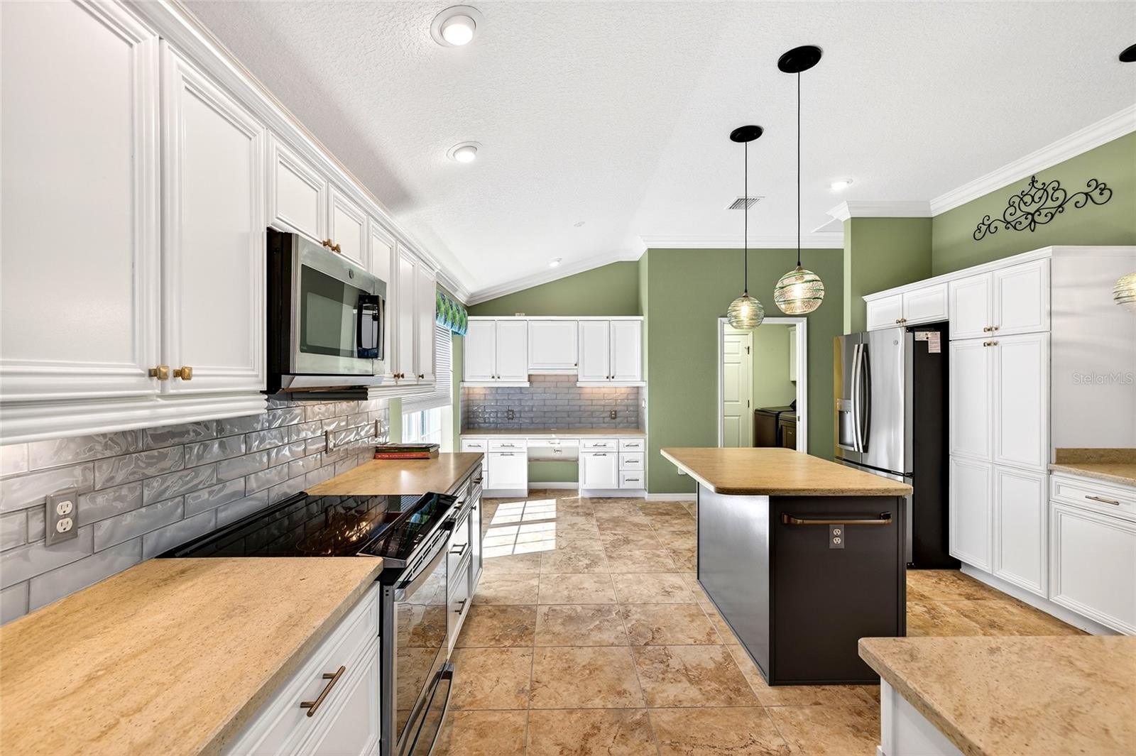 Image 28 of 60 For 2912 Asher Path