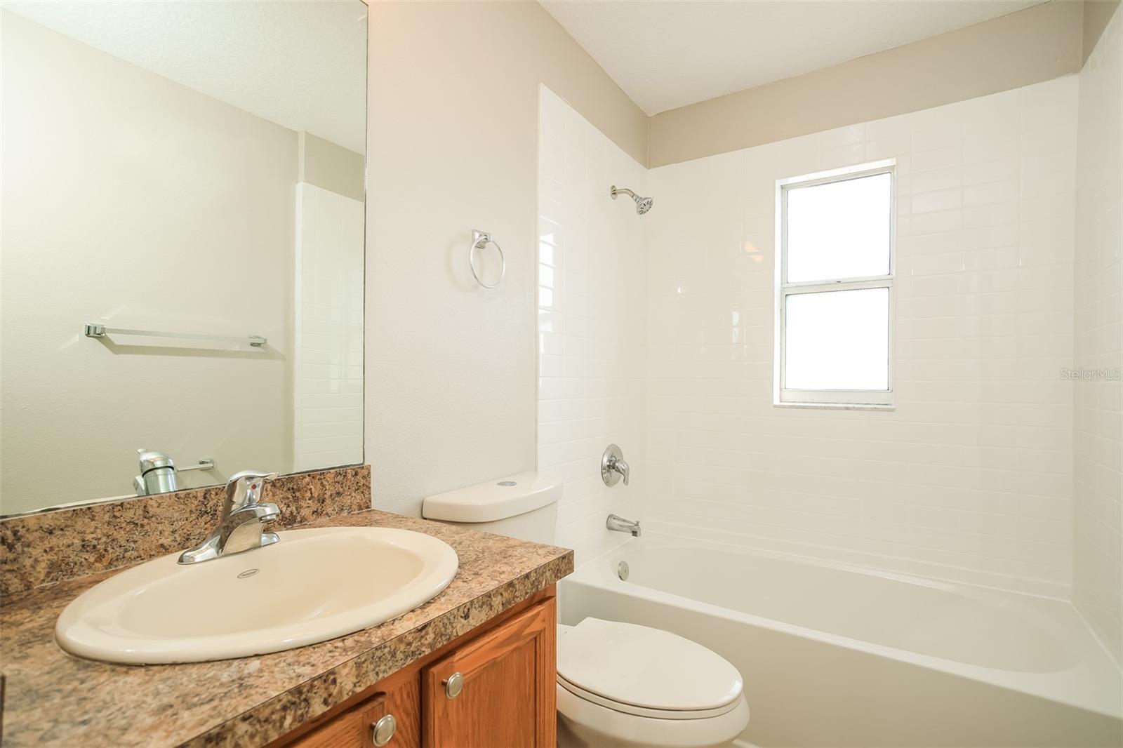 Image 13 of 16 For 919 Cumbran Lane