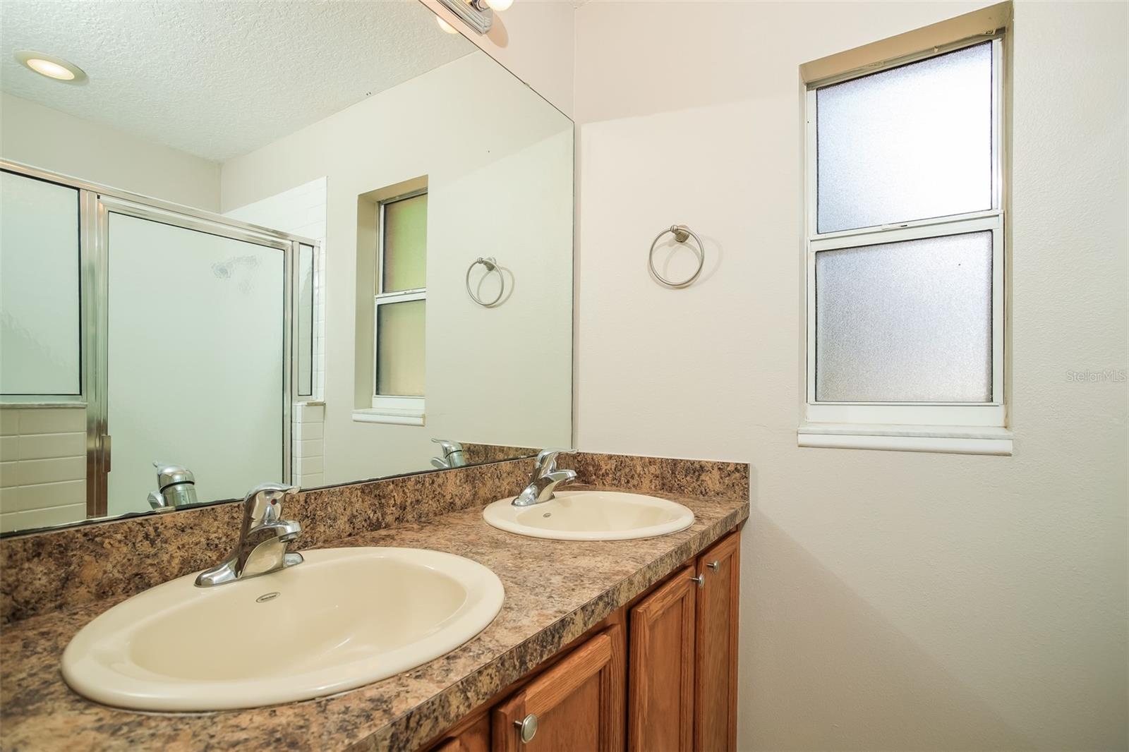 Image 9 of 16 For 919 Cumbran Lane